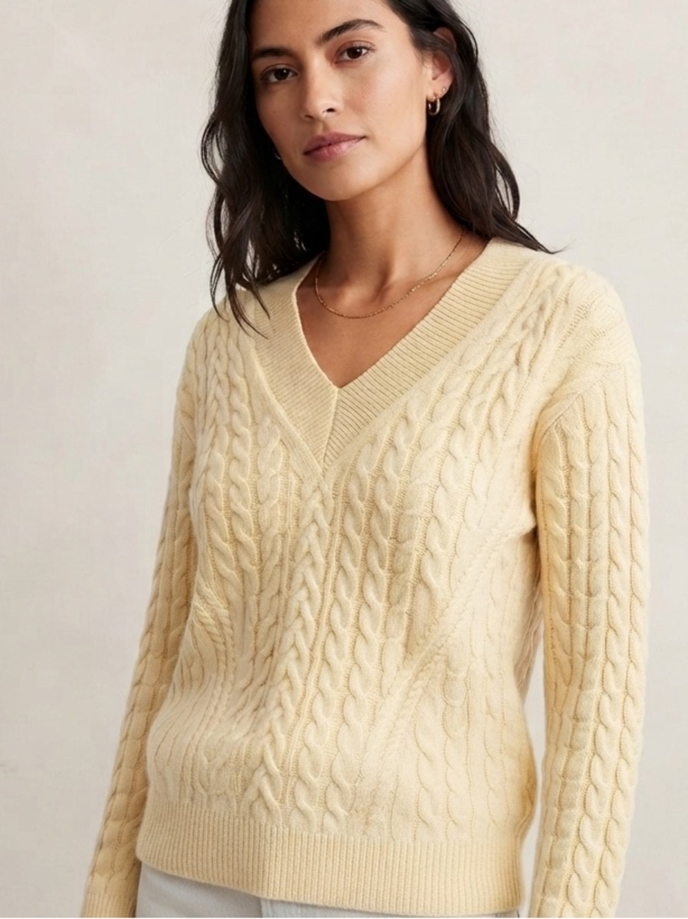 Aritzia Wilfred Sz XXS Butter Yellow Merino Wool Cable Knit V Neck Sweater